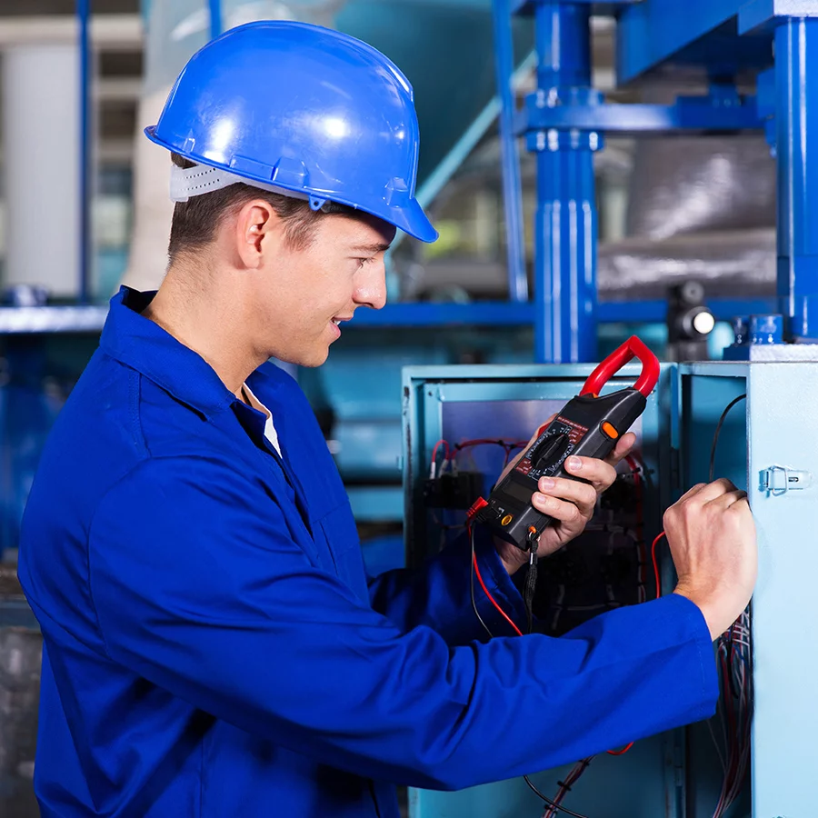 Reforma TZB: Vyhrazená elektrická a zdvihací zařízení po změně zákona