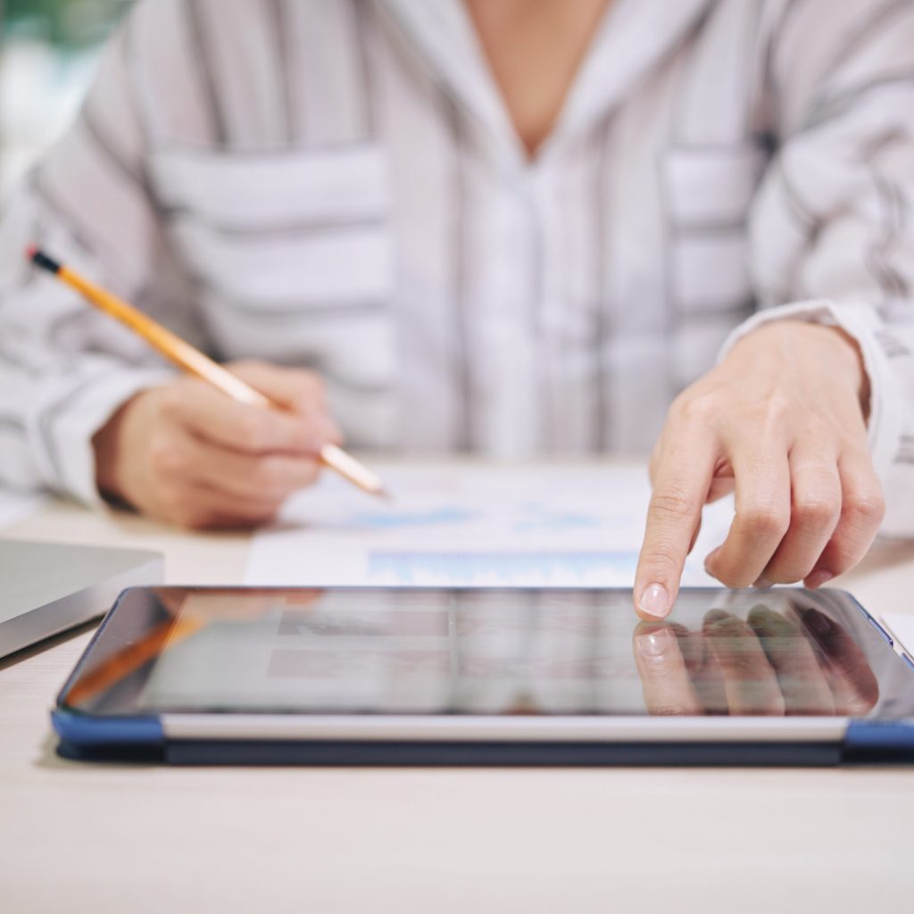 Jednotné měsíční hlášení startuje už 1. 4. 2026